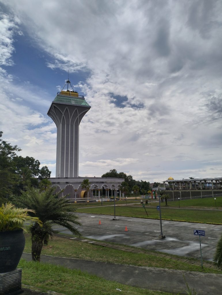 menara utama BIC