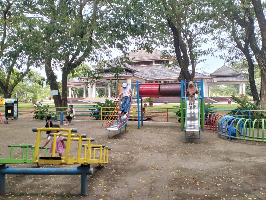 playground rth pagutan