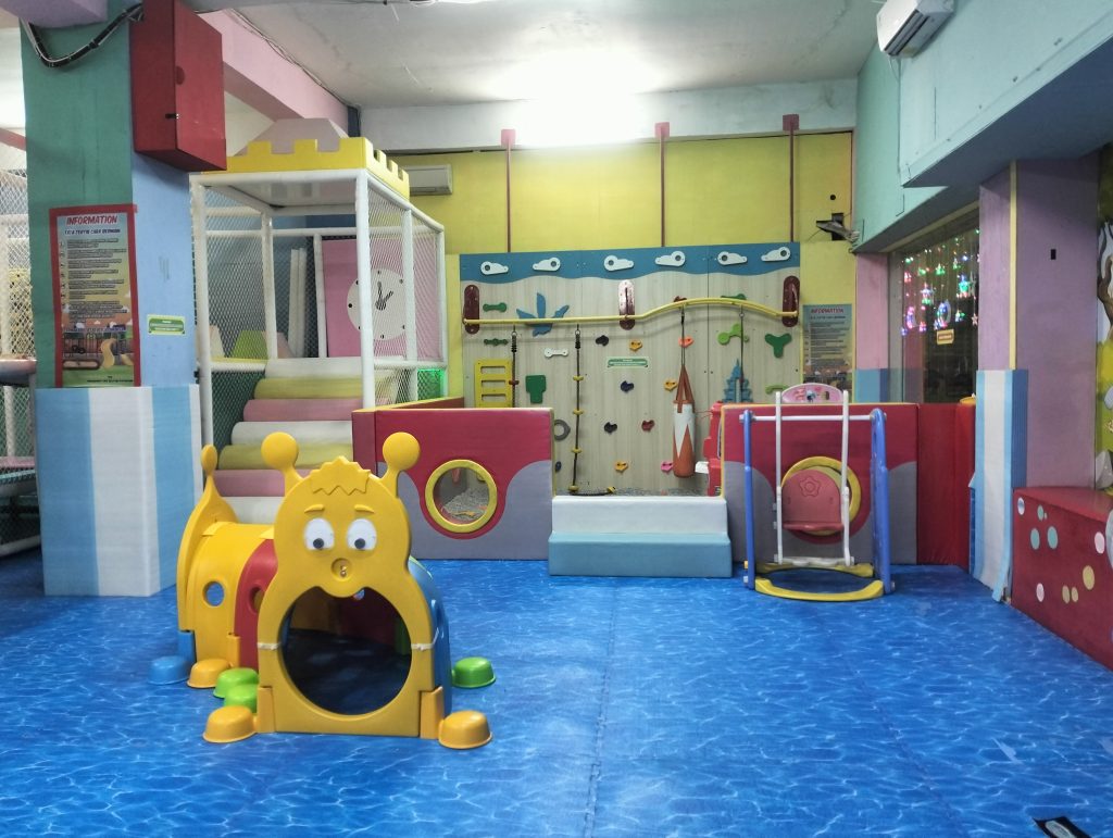 area bermain anak