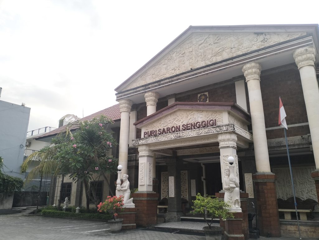 puri saron lombok
