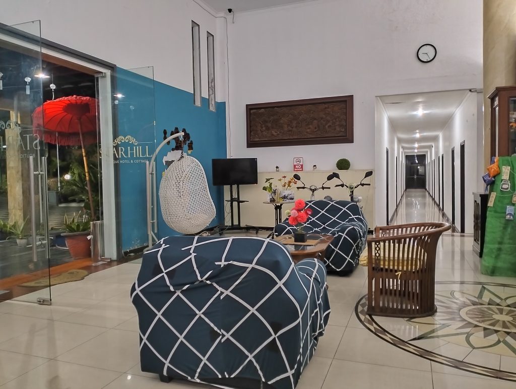 lobby hotel starhill