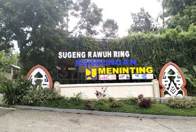 pintu masuk bendungan