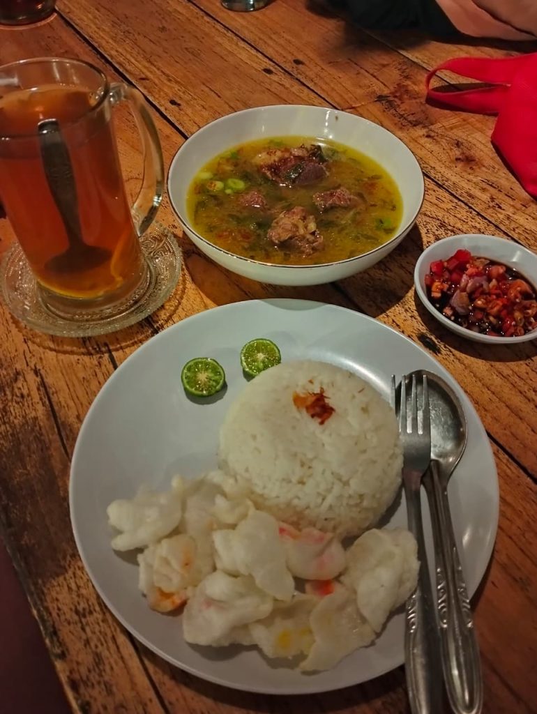 Sop iga kedai