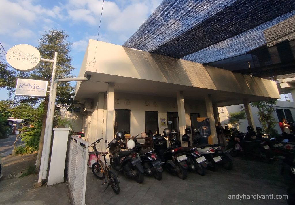 Tampak depan rubic