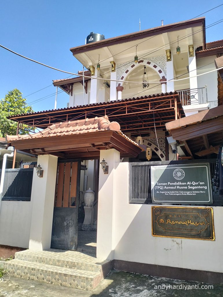 yayasan asmaul husna seganteng